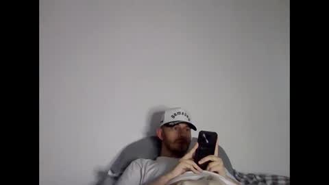 Snapshot of tallhungcloudzz chatting on April 2026 01:37:02 PM tallhungcloudzz online show from April 2026 01:37:02 PM