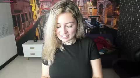 Tamara online show from April 2026 10:02:02 PM