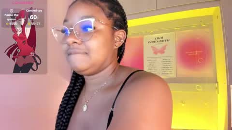 Tami online show from October 2025 07:51:01 PM