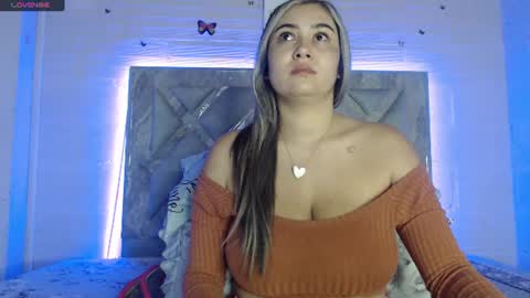 Snapshot of tami_vega chatting on June 2026 11:10:01 AM Tamy Vega online show from June 2026 11:10:01 AM