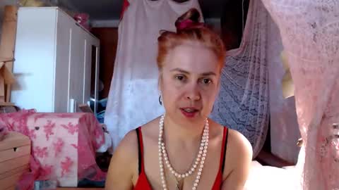 Milena online show from April 2026 06:35:02 AM
