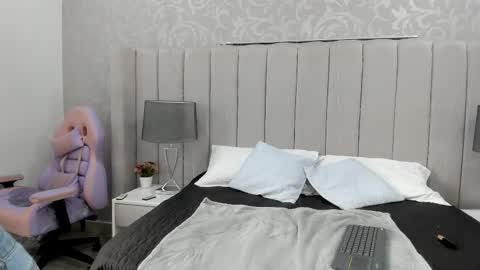 TaniaCarter online show from February 2025 12:02:02 PM