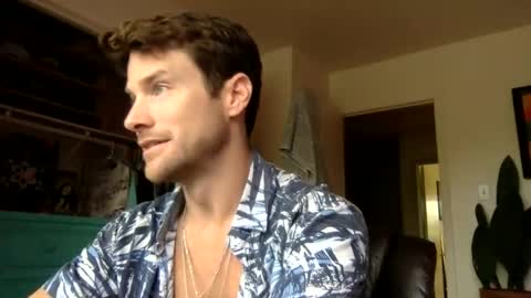 Dr. Love online show from April 2026 02:22:01 PM