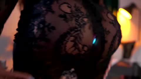 Elliot online show from April 2026 09:10:01 AM