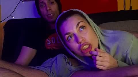 Snapshot of tarian_xxx chatting on November 2025 10:36:02 AM T J online show from November 2025 10:36:02 AM