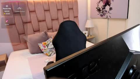 Tatiana online show from March 2026 12:49:01 PM