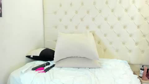 tatikanyx online show from July 2026 10:02:02 PM