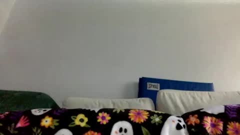 MrMrs online show from February 2025 06:40:01 PM