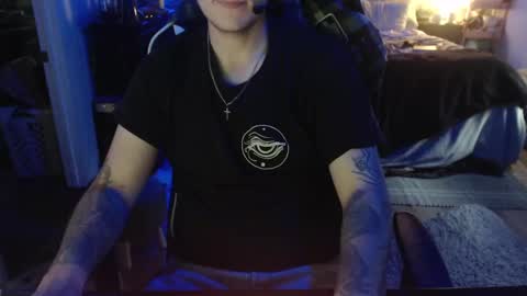 tattedhubs5 online show from October 2025 08:14:02 PM