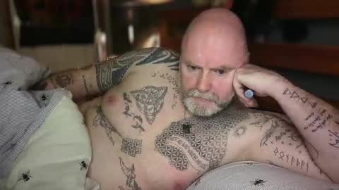 Tattooeddilf 01 online show from March 2026 12:36:02 AM