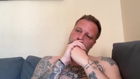 tattoomanforgirls online show from May 2026 12:20:01 PM