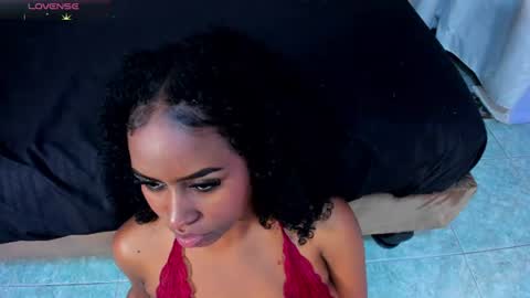 Snapshot of tayra_castle chatting on June 2026 08:46:01 PM Tayra online show from June 2026 08:46:01 PM