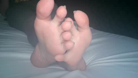 Viv West online show from October 2025 04:02:01 AM