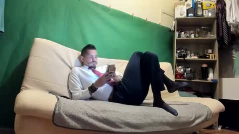 Virg Lszl online show from May 2026 06:38:01 PM