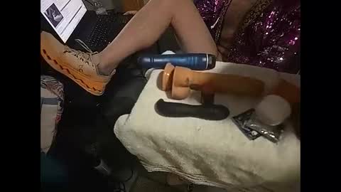 tellmewhattodo420USA online show from April 2026 11:09:01 AM