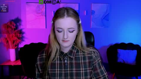 ur Louise online show from April 2026 08:06:02 PM