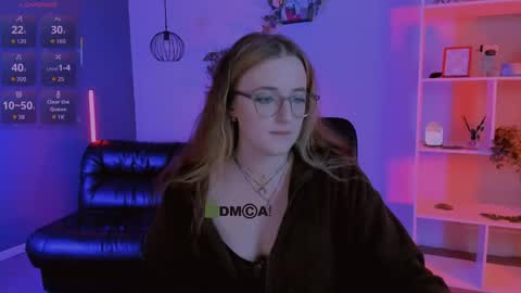 ur Louise online show from April 2026 07:17:02 PM