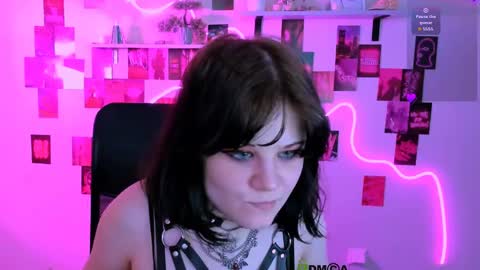 your love online show from April 2026 01:41:02 PM