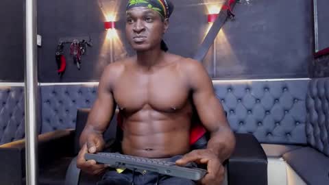 terranze_z online show from March 2026 07:39:01 PM