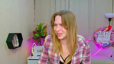 Snapshot of tessadaybreak chatting on May 2026 06:53:01 AM tessadaybreak online show from May 2026 06:53:01 AM