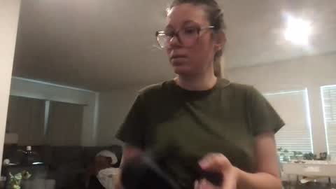 Daphne Summers online show from April 2026 06:15:01 PM