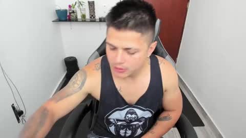 Teylor Fel online show from February 2025 10:32:02 PM