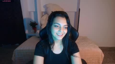 Paola online show from March 2026 07:48:01 PM
