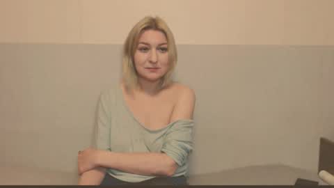 Eva online show from December 2025 06:25:01 PM