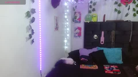 the_lesbian_game online show from April 2026 06:14:02 PM