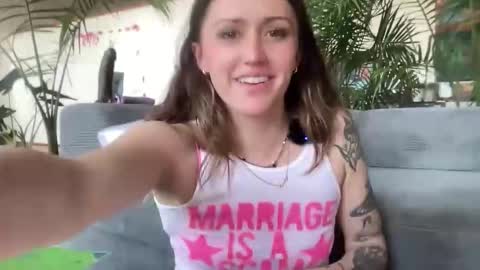 Arabella online show from April 2026 10:07:01 PM