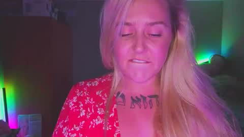 theauroramae -  online show from July 2026 04:19:01 AM