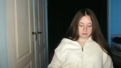 raissa online show from April 2026 04:37:01 PM