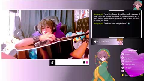 Snapshot of thebluesky_18 chatting on June 2026 10:52:02 PM thebluesky_18 online show from June 2026 10:52:02 PM