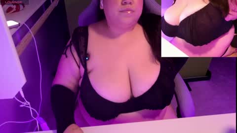 TheBouncingBetty online show from June 2026 08:40:01 PM