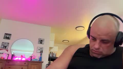 theBuzz777 online show from November 2025 04:11:02 PM