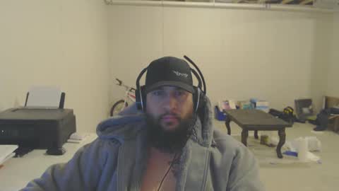 Snapshot of thehawaiian93 chatting on January 2025 06:34:02 AM thehawaiian93 online show from January 2025 06:34:02 AM