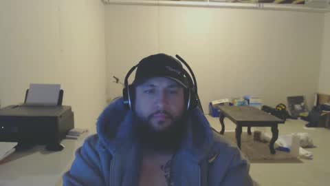 Snapshot of thehawaiian93 chatting on February 2025 03:01:02 AM thehawaiian93 online show from February 2025 03:01:02 AM