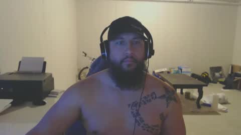 Snapshot of thehawaiian93 chatting on March 2025 08:05:02 AM thehawaiian93 online show from March 2025 08:05:02 AM