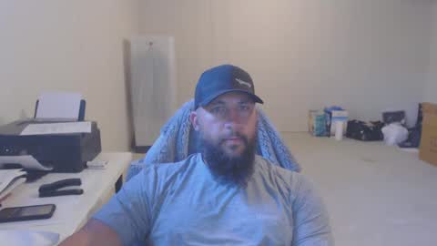 Snapshot of thehawaiian93 chatting on September 2025 05:35:02 PM thehawaiian93 online show from September 2025 05:35:02 PM