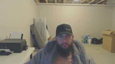 Snapshot of thehawaiian93 chatting on November 2025 06:35:02 AM thehawaiian93 online show from November 2025 06:35:02 AM