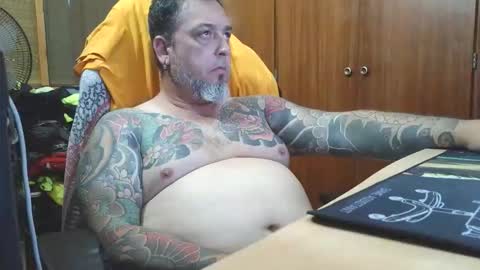 Snapshot of thekier chatting on December 2025 04:01:02 PM thekier online show from December 2025 04:01:02 PM