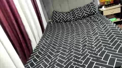 Saraya Meowk online show from April 2026 12:29:02 PM