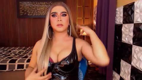 Paula online show from March 2026 06:56:01 PM