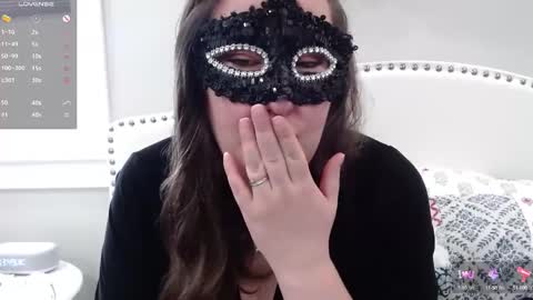 Lacey online show from February 2025 07:07:01 PM