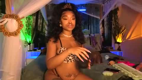 thelovelybrown online show from December 2025 07:10:01 PM