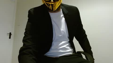 Snapshot of themaskedlondoner chatting on March 2026 07:20:02 PM The Masked Londoner online show from March 2026 07:20:02 PM