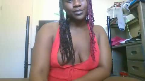 Snapshot of thenaturalgoddess chatting on February 2026 08:21:01 PM TheNaturalGoddess online show from February 2026 08:21:01 PM