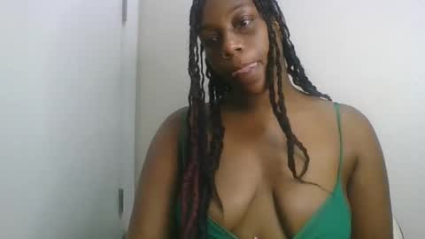 Snapshot of thenaturalgoddess chatting on April 2026 07:19:01 PM TheNaturalGoddess online show from April 2026 07:19:01 PM