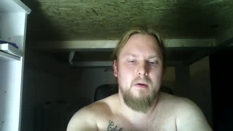 Snapshot of thenewdude1992 chatting on December 2024 07:57:01 PM thenewdude1992 online show from December 2024 07:57:01 PM