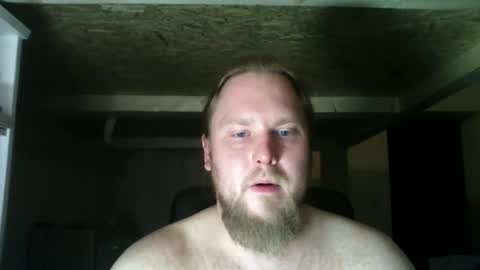 Snapshot of thenewdude1992 chatting on February 2025 06:08:02 PM thenewdude1992 online show from February 2025 06:08:02 PM